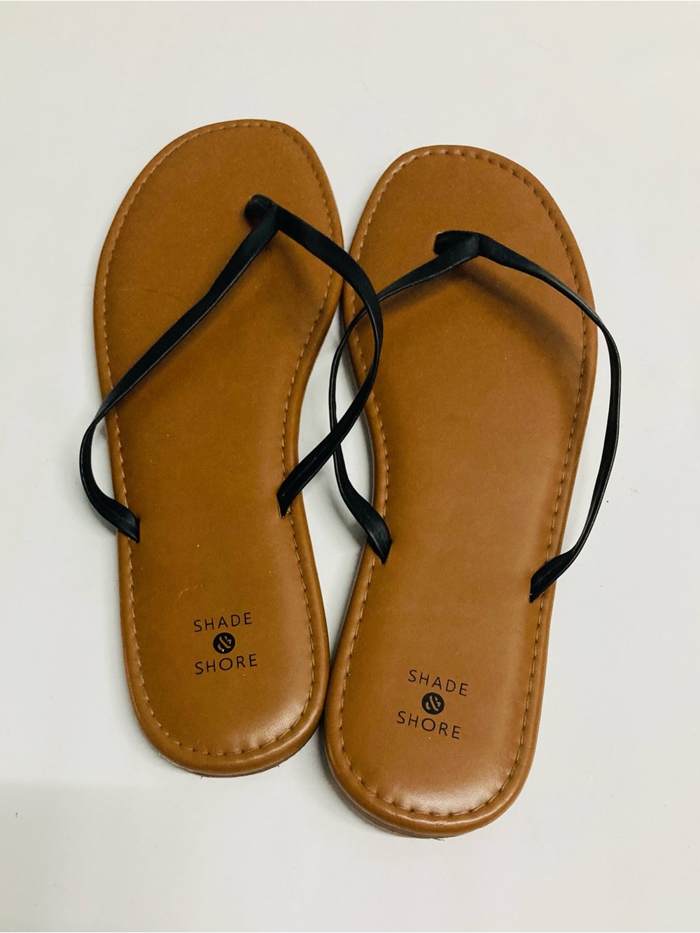 Shade & Shore Brown Flip Flop Sandals with Black Straps
